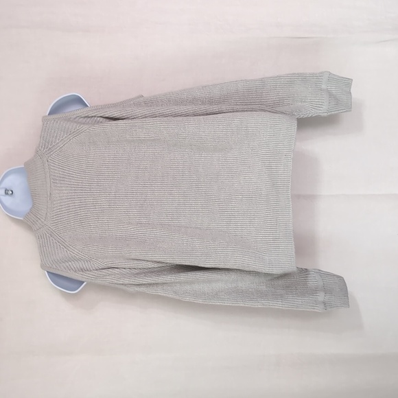 Divided H&M Cloud Grey Ribbed Cold Shoulder Sweater Size Small - Picture 6 of 6